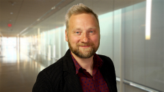 Dr. Brian Stewart Headshot of Brian Stewart